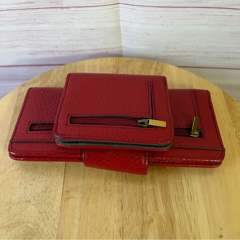 Fossil‎ Red Pebble 2 piece Wallet Set